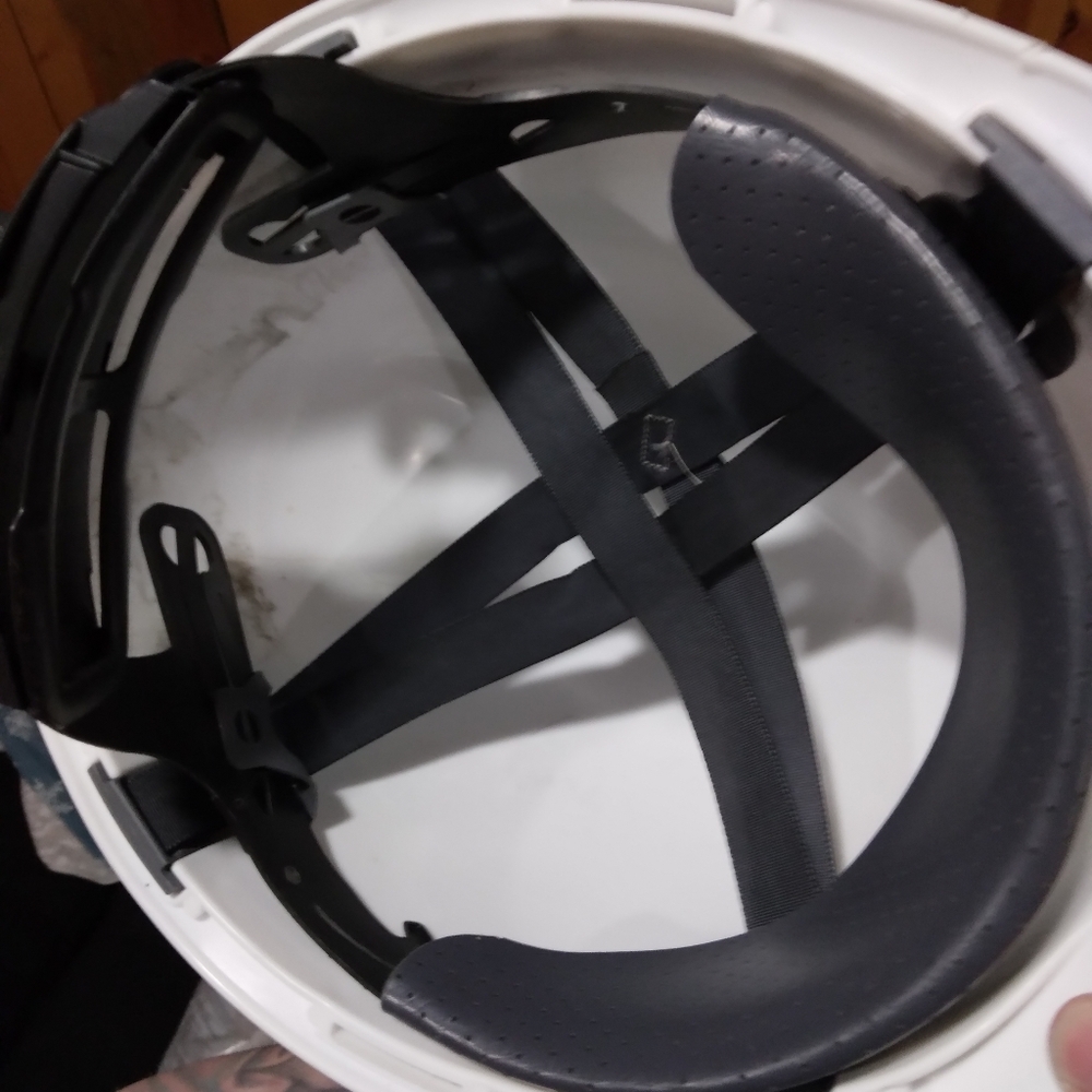 Hard Hat - Picture 2 of 7